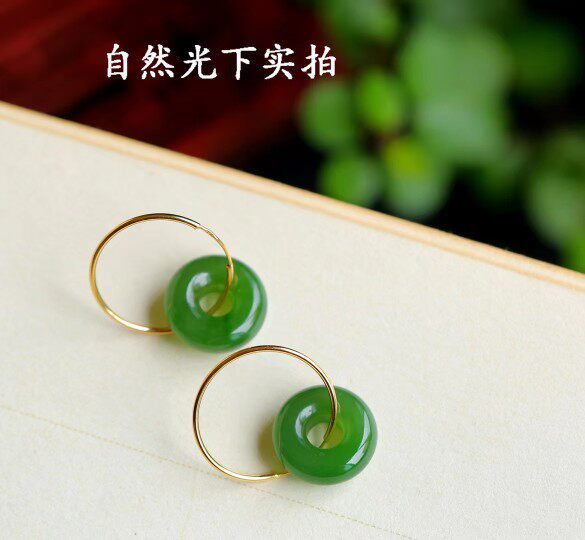 探寻天然碧玉的魅力：俄罗斯碧玉18K金耳坠的非凡之美-耳饰-淘宝百科网