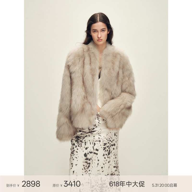 Fu Zhi En Fashionable European Style Imported Sagafurs Two-Tone Stand Collar Drop Shoulder Short Fox Fur Coat Winter Fu Zhi En Fashionable European Style Imported Sagafurs Two-Tone Stand Collar Drop Shoulder Short Fox Fur Coat Winter