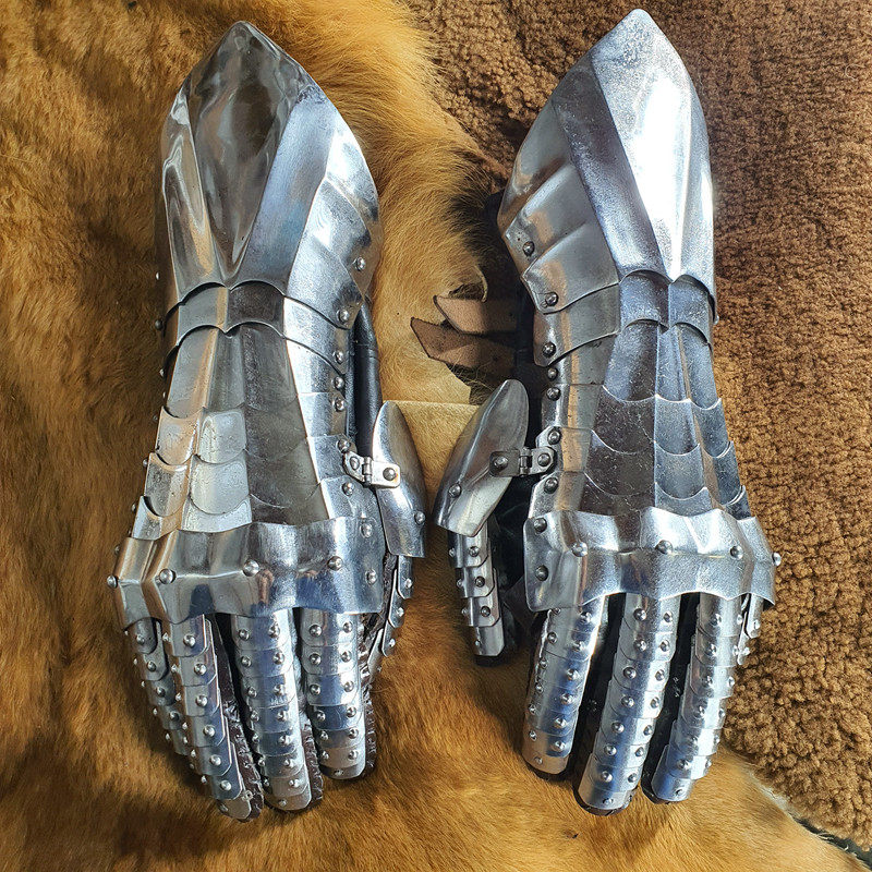 -Spot-Gothic Plate Gloves Scale Finger Iron Hand Medieval Armor Gauntlets Real Wearable