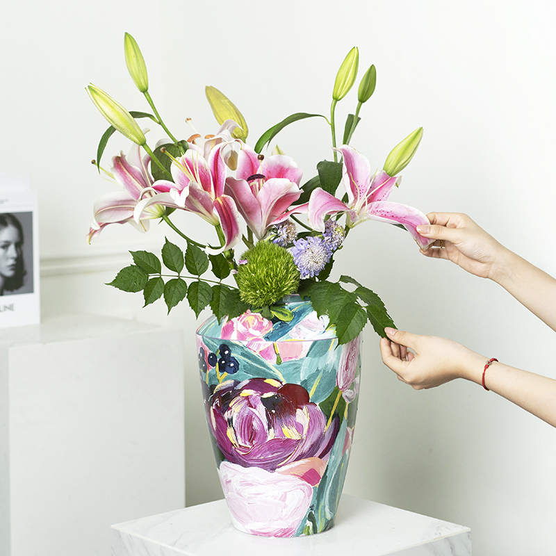 Bai Fan Modern European Pastoral Oil Painting Rose Ceramic Vase Coffee Table Entrance Dining Table High-End Flower Arrangement Decorative Ornaments