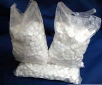 Swimming pool disinfectant tablets chlorine-containing disinfectant tablets chlorine tablets childrens and baby pool disinfectants bath effervescent tablets Baixiaojing