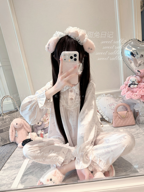 Sweet Rabbit'Little Rabbit Tuantuan' Cute and Adorable Ice Silk Printed Doll Collar Loose Fit Slimming Long Sleeve Long Pants for Girls Sweet Rabbit'Little Rabbit Tuantuan' Cute and Adorable Ice Silk Printed Doll Collar Loose Fit Slimming Long Sleeve Long Pants for Girls
