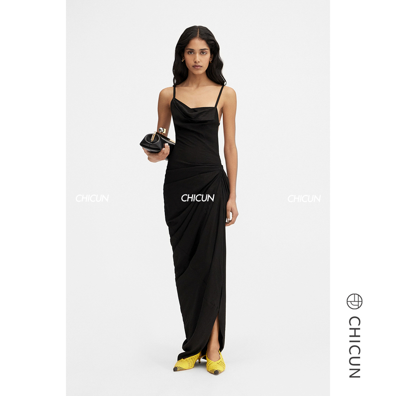 Sale【Chicun】Jacquemus 2025 Spring/Summer Asymmetric Twill Backless Strap Dress
