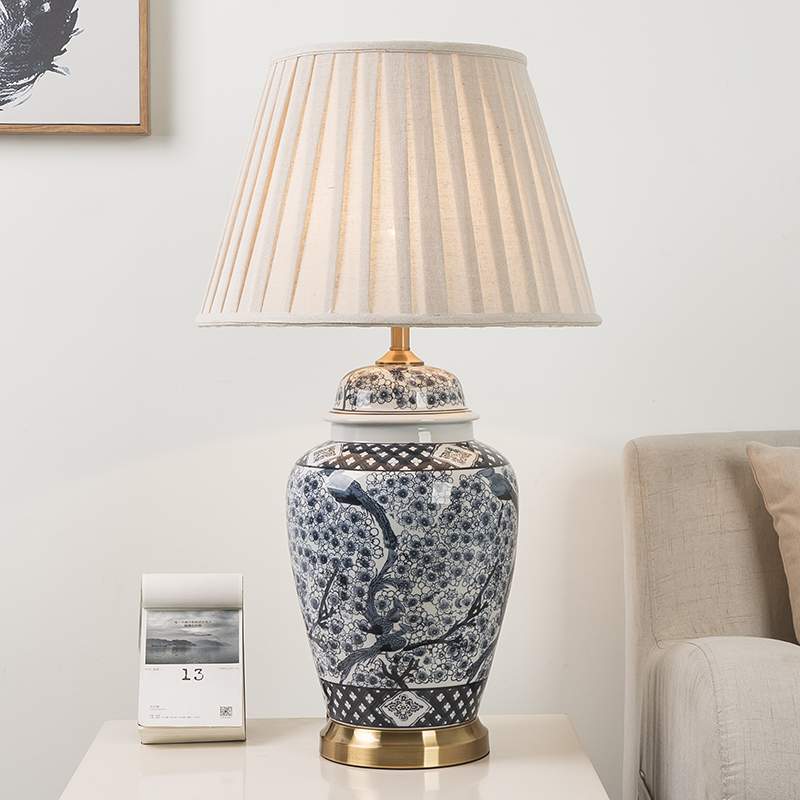 Chinese-style counter lamp living room large Chinese style antique bedroom head lamp New Chinese classical blue and white ceramic counter lamp