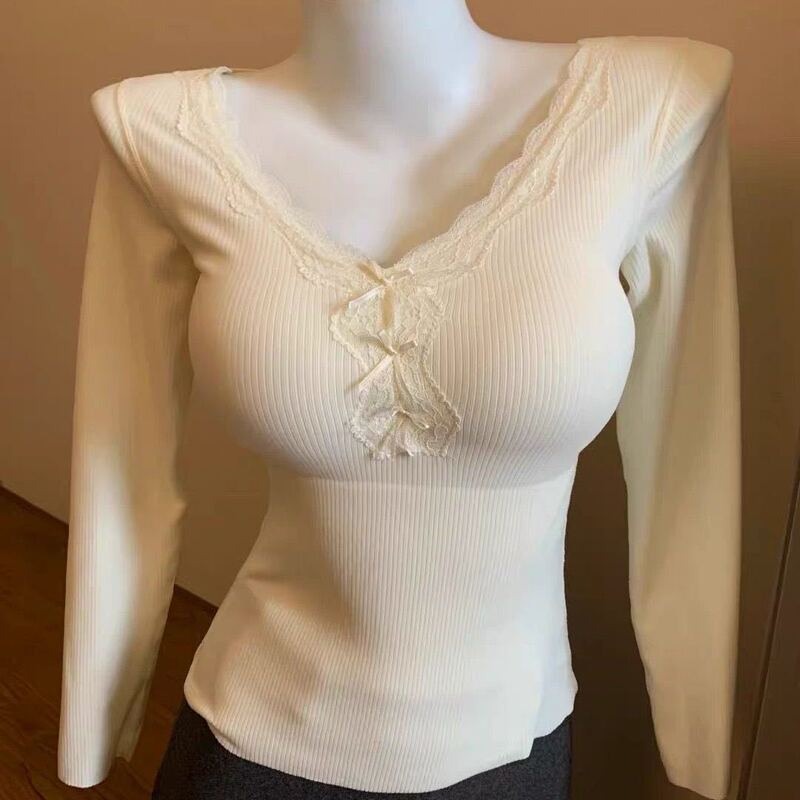 Warm and Sexy V-Neck Lace-Trimmed Long-Sleeve Slim-Fit Top with Chest Pads for Women, Suitable for Autumn and Winter Warm and Sexy V-Neck Lace-Trimmed Long-Sleeve Slim-Fit Top with Chest Pads for Women, Suitable for Autumn and Winter
