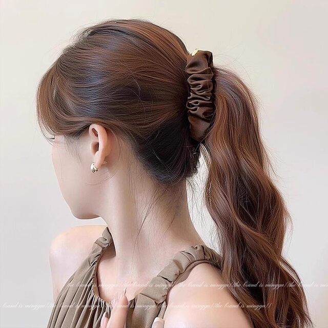 Satin pleated banana clip hairpin for women 2025 new high ponytail fixed artifact back head vertical clip clip headgear