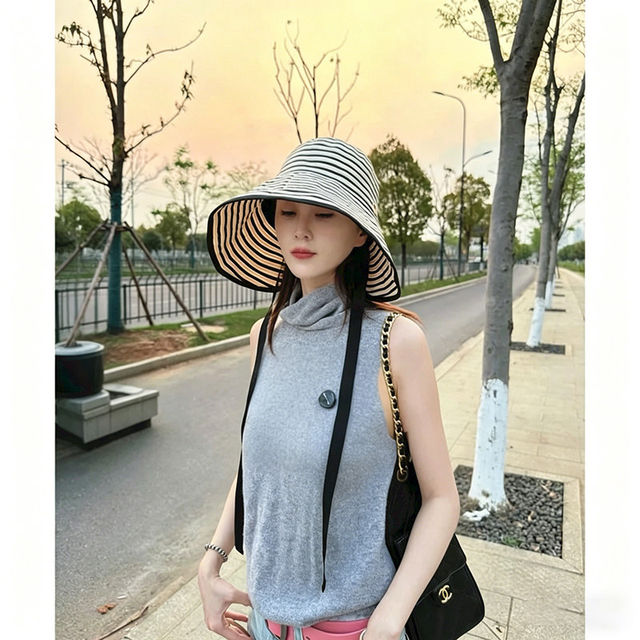 2026 New Lampshade Hat Large Brim Surrounding Sun Protection Hat Foldable Big Head Fisherman Sun Hat Women