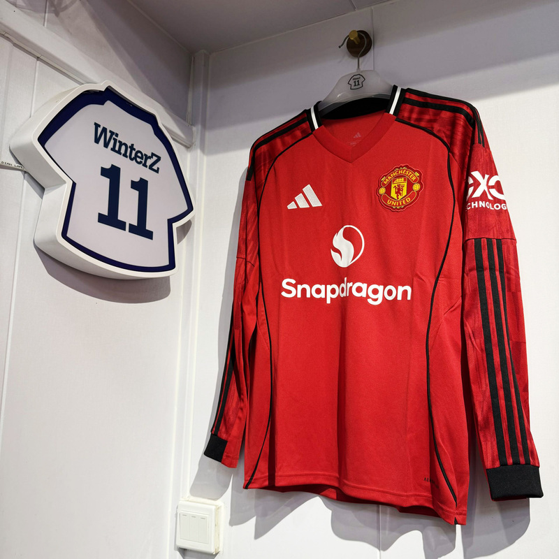 Authentic Adidas Manchester United 2025/26 Season Home Long-Sleeved Fan Version Jersey Jp3037