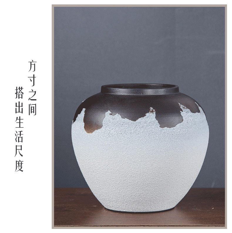 Jingdezhen ceramic vases, small pure and fresh and I household living room TV cabinet furnishing articles furnishing articles wine porch decoration