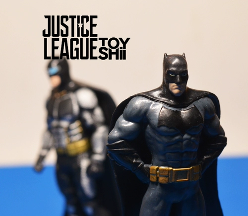 Версия фильма Batman Heavy Armor Doll Doll
