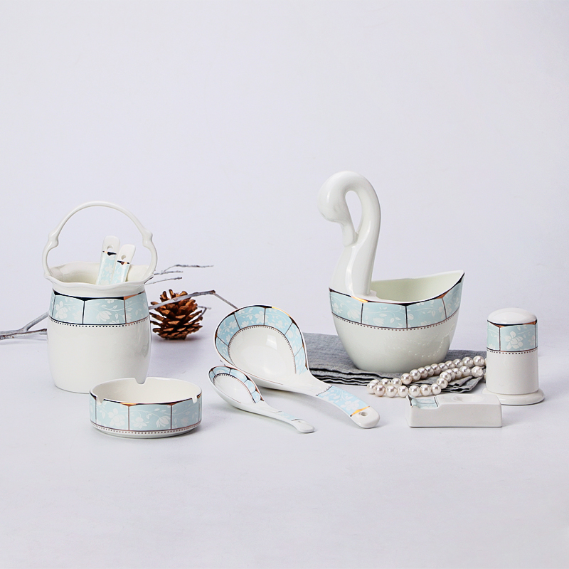 Jingdezhen ceramic spoon, spoon, chopsticks rack ashtray toothpicks extinguishers household utensils ipads thin film jade the qing porcelain spoon