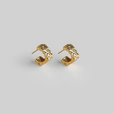 JUTIAN high-end diamond-patterned earrings for women, simple and versatile, with a unique and elegant design. New 2026 stud earrings