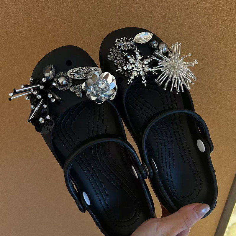 Suitable for Crocs Shoes Accessories, Decorative Ornaments, DIY Shoe Buckles, Rhinestone Shoe Flowers, High-End Style, Chanel-Inspired
