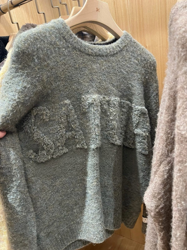 New Special Offer: Authentic Korean Satur25Ss Women's Short Classic British Style Plush Round Neck Pullover Sweater New Special Offer: Authentic Korean Satur25Ss Women's Short Classic British Style Plush Round Neck Pullover Sweater