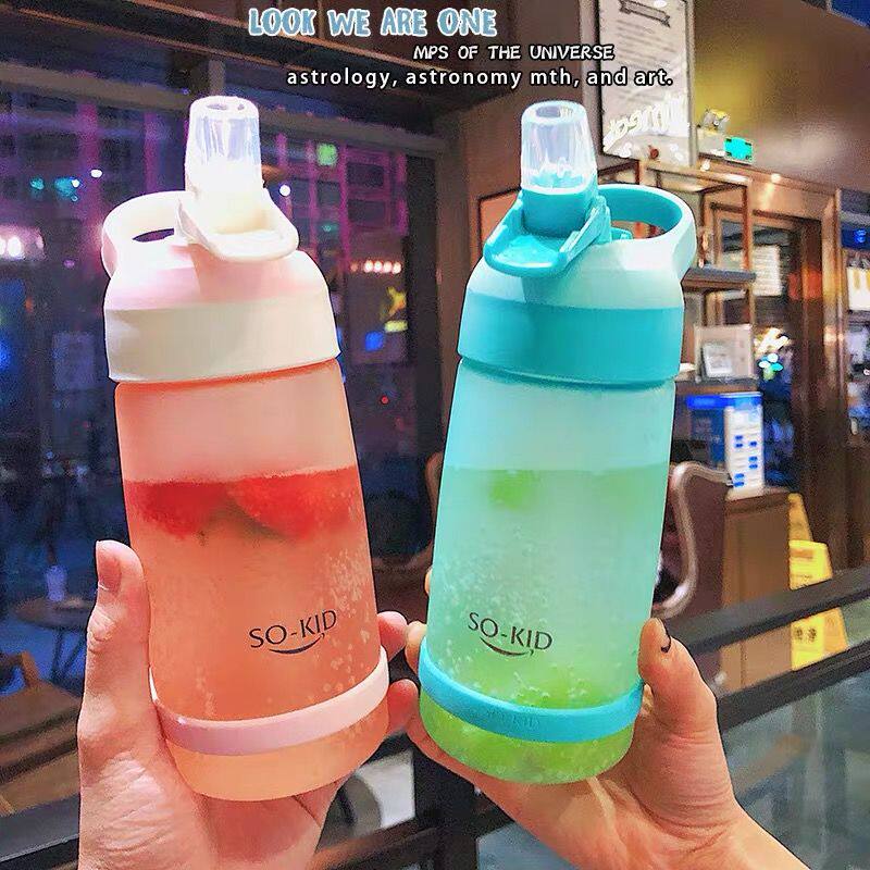 Cute Korean version straw cup female student ins net red Plastic creative men and women lovers water cup Children's drop cup