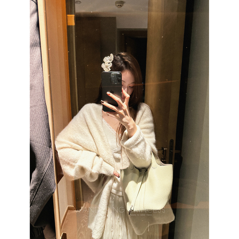 Qian Meixi ◆ 480g'Cashmere Ceiling' Vicuna Knitted Cardigan Lazy Style Soft and Cozy Casual Sweater for Women.