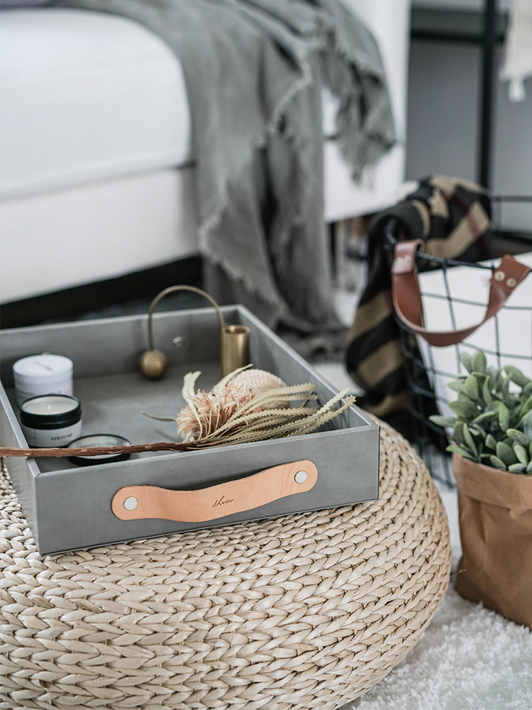 Nordic door entrance door key Skin care cosmetics Desktop sundries box Leather storage box pallet