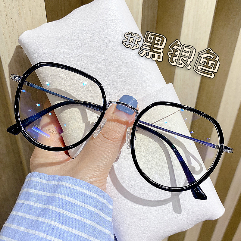 Retro black frame ultra-light glasses frame can be equipped with lenses big face myopia eye frame female Korean version trendy net red Korean series