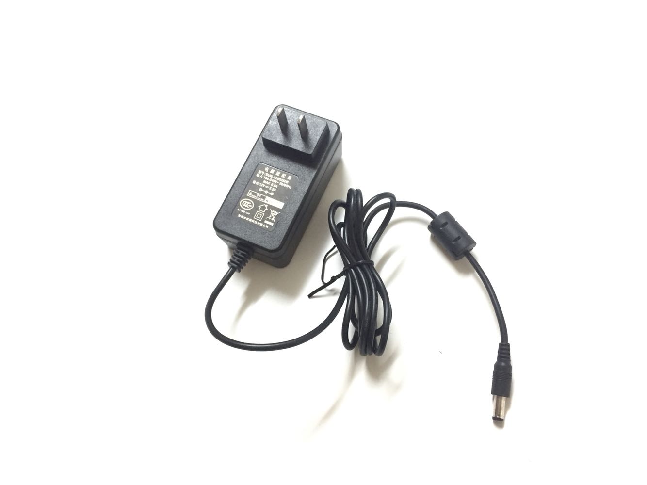 Soyuan Technology 12V 2 5A Power Adapter Model SUN-1200250B LCD Power Cable