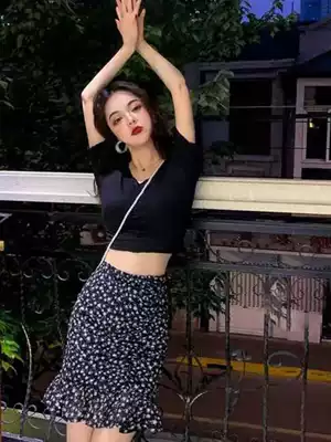 2021 summer dress new small man Fashion suit women temperament irregular fish tail half body floral skirt two-piece