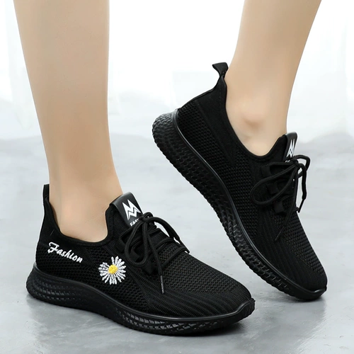 Летние слипоны, спортивная обувь, туфли для матери, обувь для ходьбы для отдыха, мягкая подошва