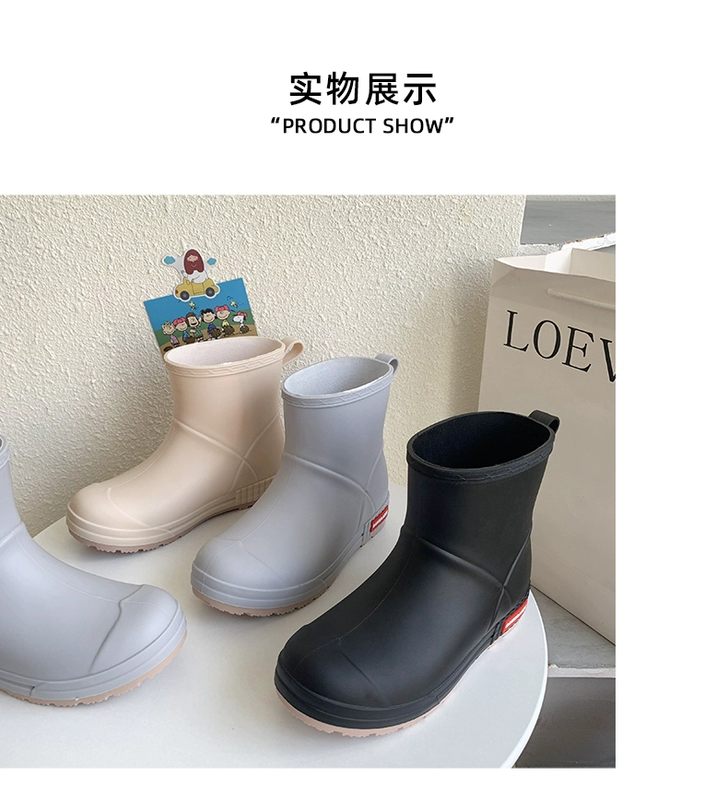 Lượng mưa nữ thời trang mặc giày không thấm nước mùa hè mới chống trượt mưa giày ống cao su ống mềm đáy nhà bếp Nhật Bản nâng cao