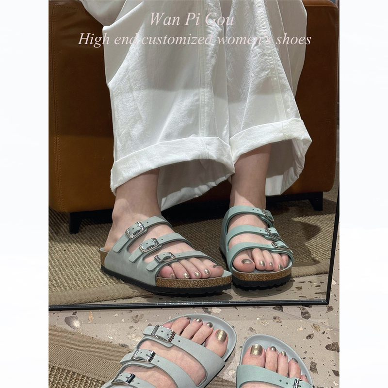 2026 New Lightweight Non-Slip Belt Buckle Birkenstock-Style Women's Outdoor Thick-Soled Open-Toe Beach Sandals