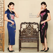 National color Tianxiang black embroidery big peony Tibetan blue silk heavy weight Shanghai old tailor handmade cheongsam custom