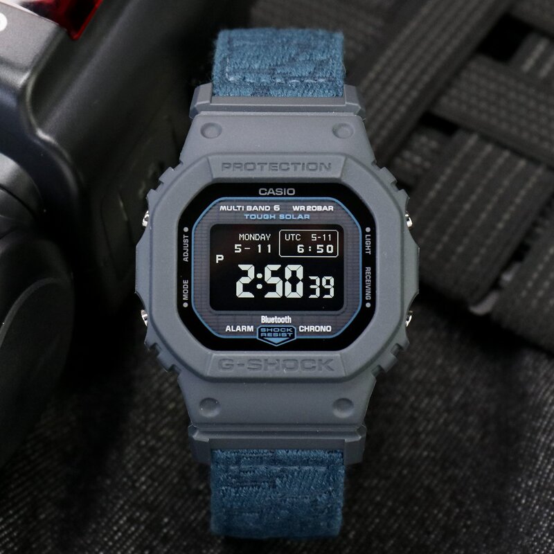 Casio Watch Men's New Model Mip Small Square Gw-Bx5600Cbg-2 Radio Wave Solar Bluetooth Sports Watch