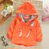 2018 New Boy Jacket Fall bé Casual 2018 mới đội mũ trùm đầu áo khoác nam 1 áo gió Tide 3-Year-Old Child. 