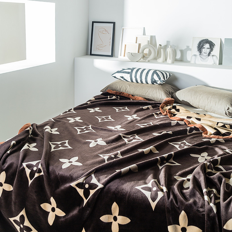 Light Luxury Double-Layer Cloud Blanket, Office Blanket, Coral Fleece Sofa Blanket, Single/Double Summer Air-Conditioning Nap Blanket