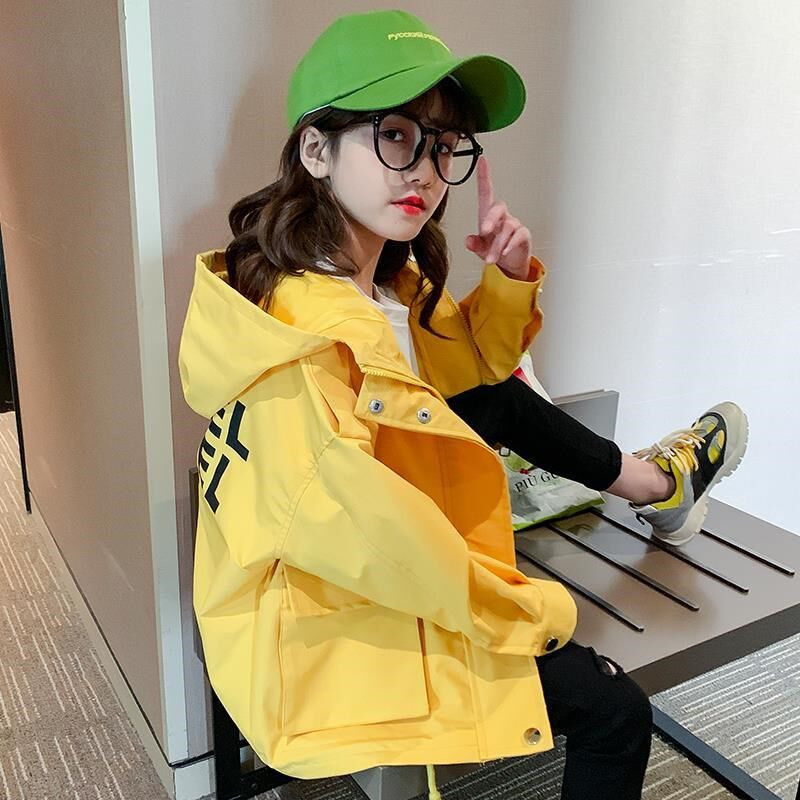 Children's clothing Girls ' spring coat 2021 new Korean version of the Foreign school children's spring and autumn windbreaker large children's medium and long version of the top