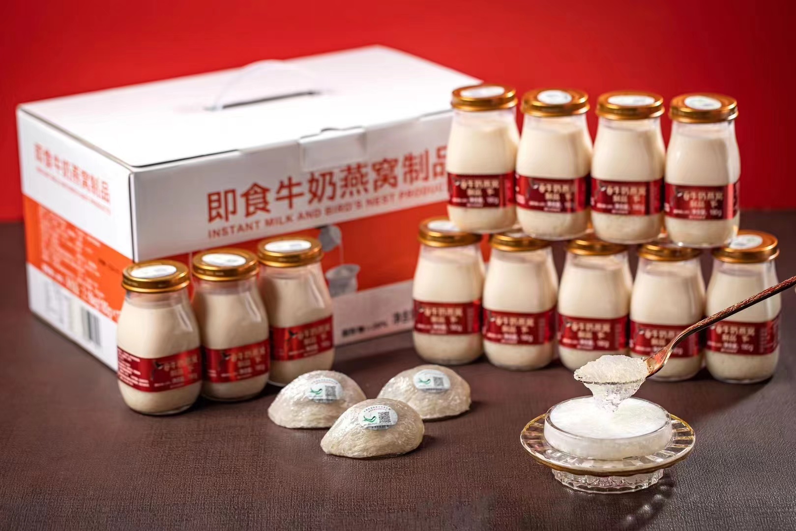 即食燕窝冰糖燕窝：六宫燕椰香五谷燕窝粥，孕妇月子礼盒装营养补品，你值得拥有！