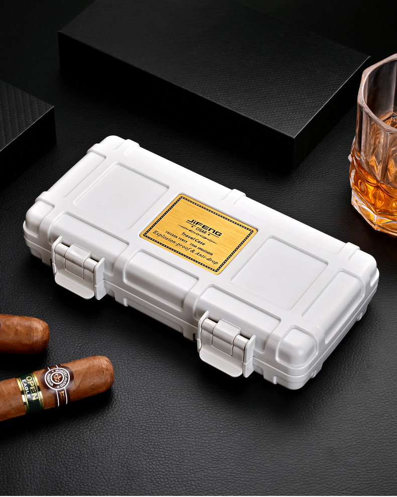 Целью сведения о сигаре monsoon_12.jpg