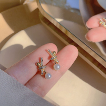 Jane About Full Drill Knots Pearl Earrings Female Korea Nets Red Niche Design Earrings 925 Silver Pin 100 Lap Trinkets