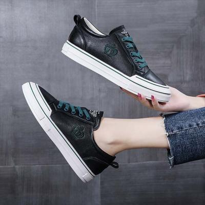 Wang Guan store womens shoes 79523 autumn new casual and comfortable white shoes women street shoot wild board shoes women