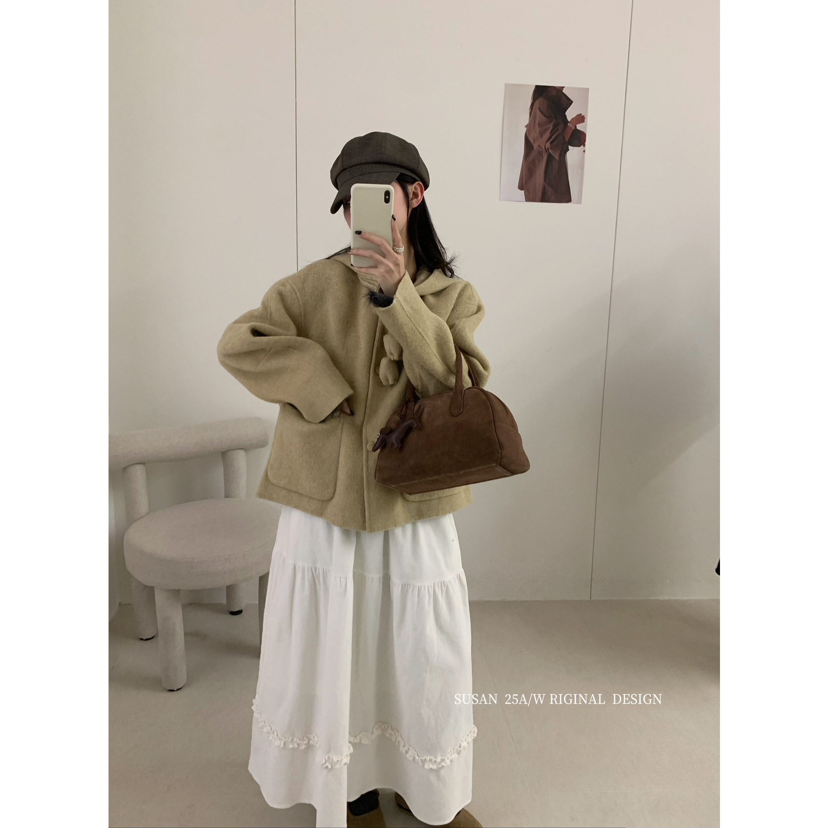 梦露经典造型再现：复古暗金短卷发的舞会奇缘