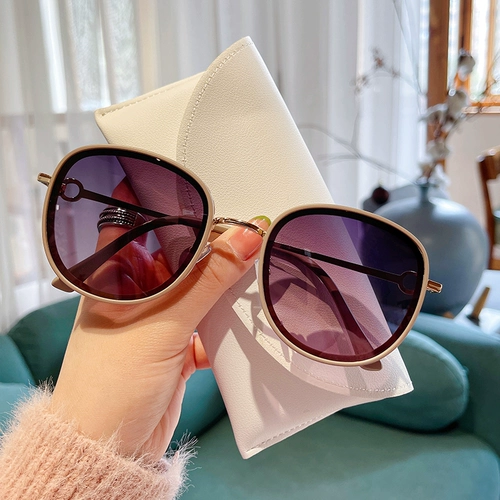 Модные солнцезащитные очки на солнечной энергии, по фигуре, защита от ультрафиолета, в корейском стиле