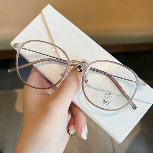 Ультра -клозер видение очки женщины могут соответствовать кругу