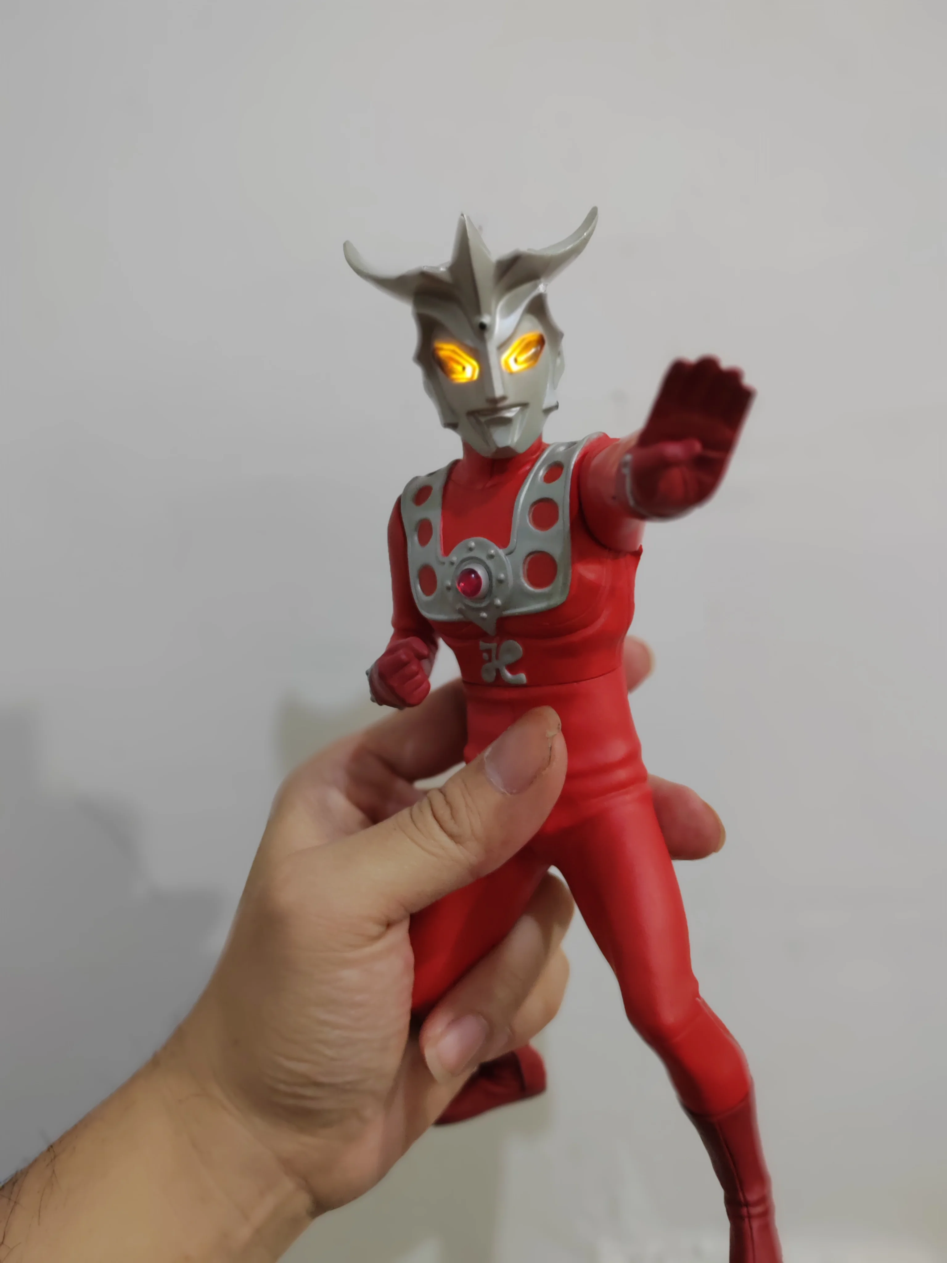 Ace первого поколения Ultraseven светится, Jack Zoffi семерых братьев Tyroseven игрушечная детская модель