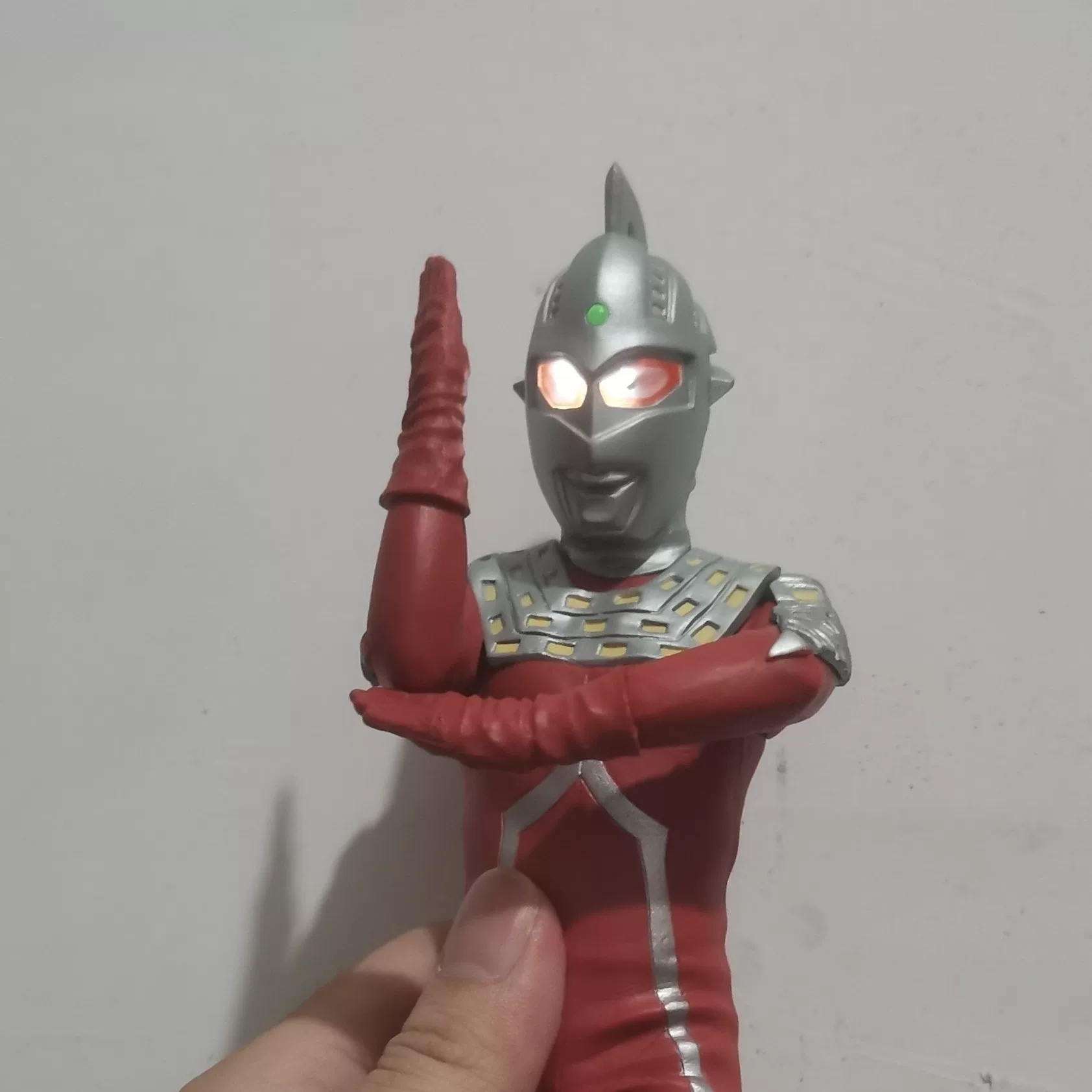 Ace первого поколения Ultraseven светится, Jack Zoffi семерых братьев Tyroseven игрушечная детская модель