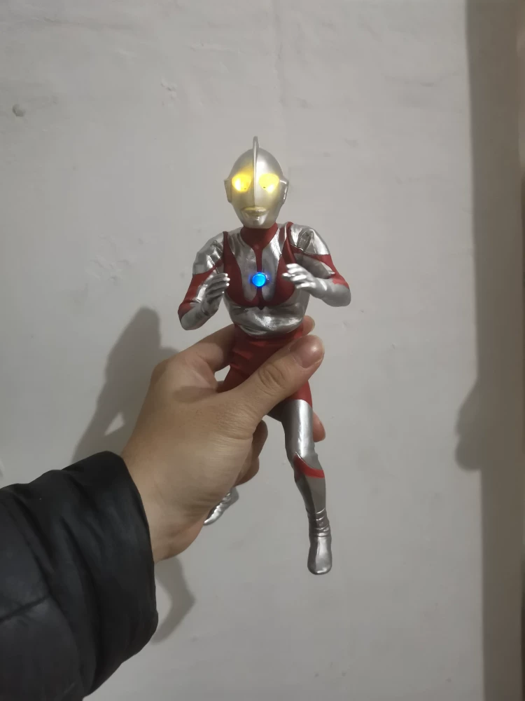 Ace первого поколения Ultraseven светится, Jack Zoffi семерых братьев Tyroseven игрушечная детская модель