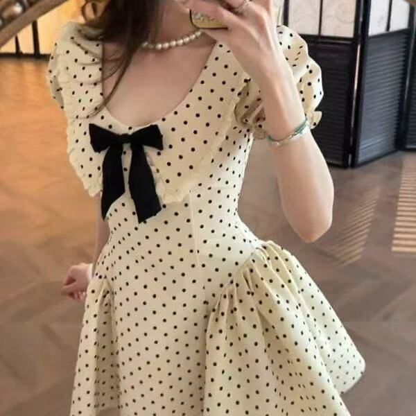 Miu Style Elegant Bow Short-Sleeve Polka Dot Dress for Women, New Summer Waist-Cinching Chic and Stunning A-Line Short Dress Miu Style Elegant Bow Short-Sleeve Polka Dot Dress for Women, New Summer Waist-Cinching Chic and Stunning A-Line Short Dress