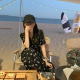 曾小咸 Летнее платье, длинная юбка, V-образный вырез, французский стиль, короткий рукав, с рукавом