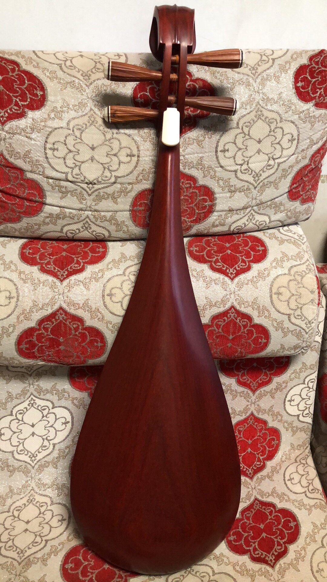 Fine mahogany leaflet red sandalwood axis polishing waxing pipa pure handmade professional playing piano