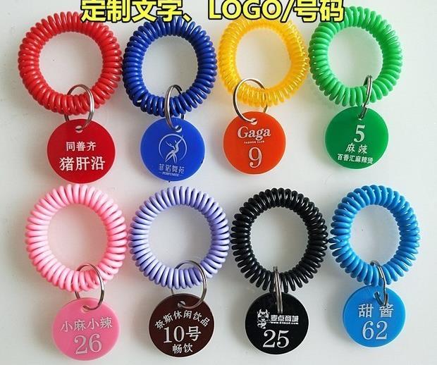 Thẻ cay nóng số thẻ đăng ký phòng tắm hơi tay thẻ kỹ thuật số được gọi là biển số Creative giày tắm tắm clip - Phòng tắm hơi / Foot Bath / Thể hình giá ghế mát xa toàn thân