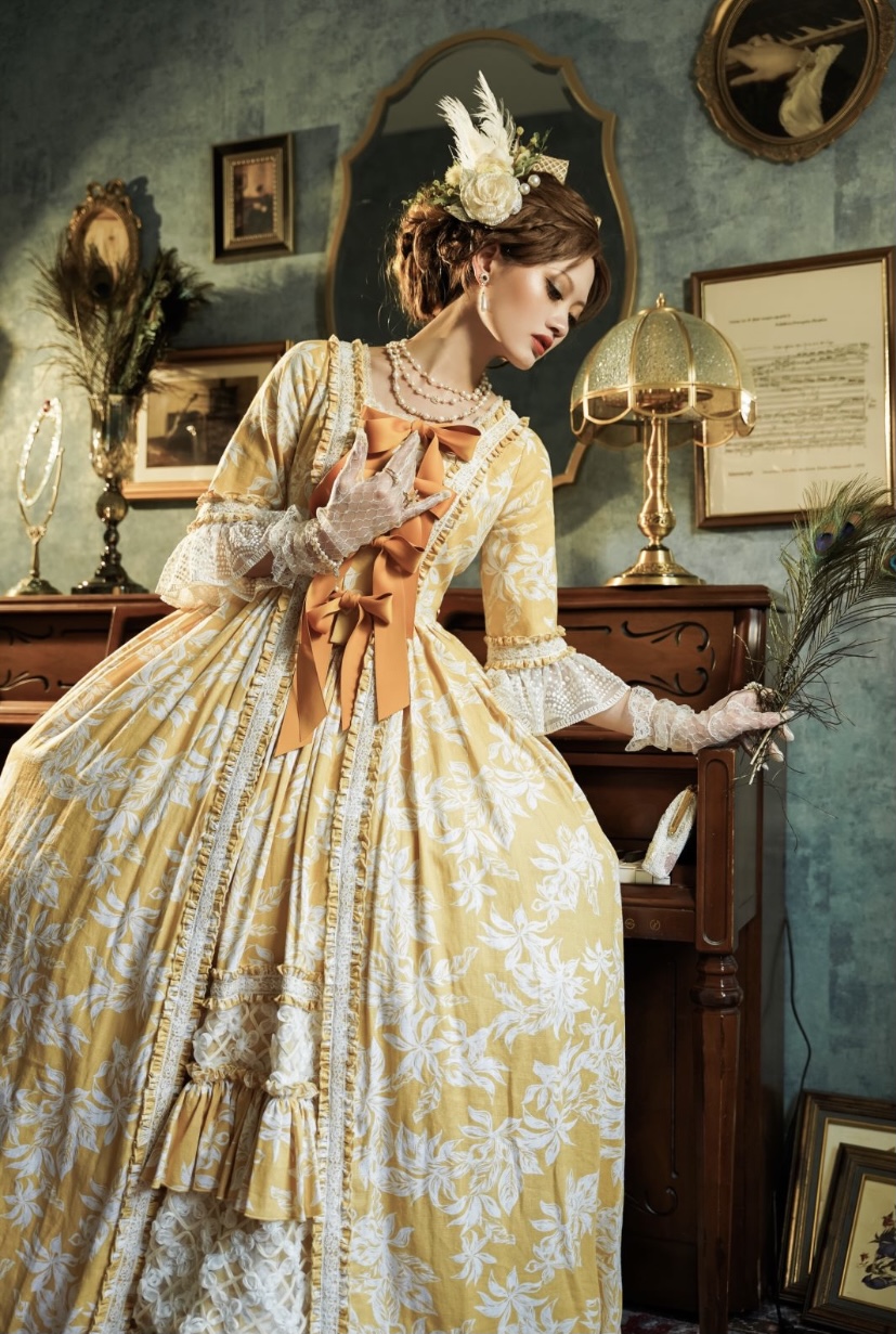 Vaultdesign Autumn in the tail section of the street