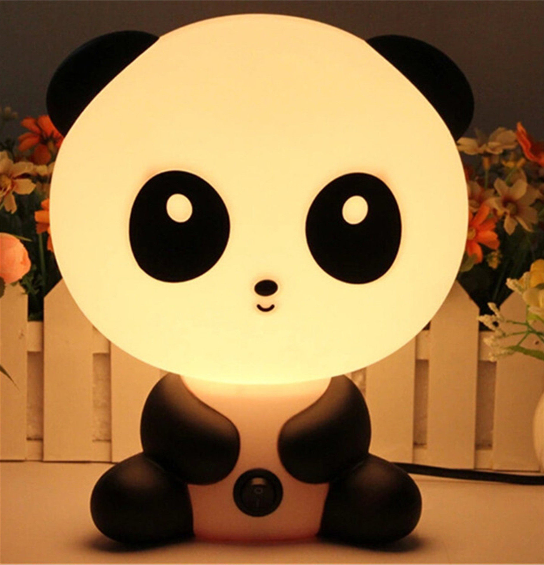 Fashion cartoon panda maple lamp creative night light children's lamp bedroom head reading learning eye care lamp gift