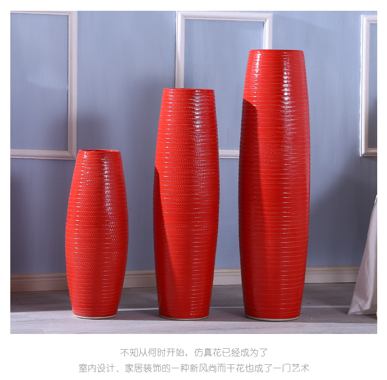 Living room festive red vase furnishing articles flower arranging large ground ceramic vases, Chinese red dried flowers suit