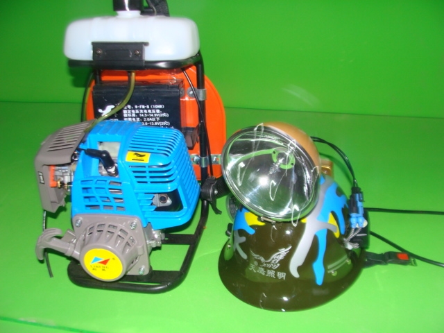 Punch Crown Sky Eagle Four Stroke Field Lighting Machine Xenon Lamp Spotlight Hernia Probe 4 Punch Petrol Engine Generator